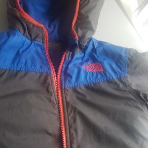 Toddler boys reversible North face coat